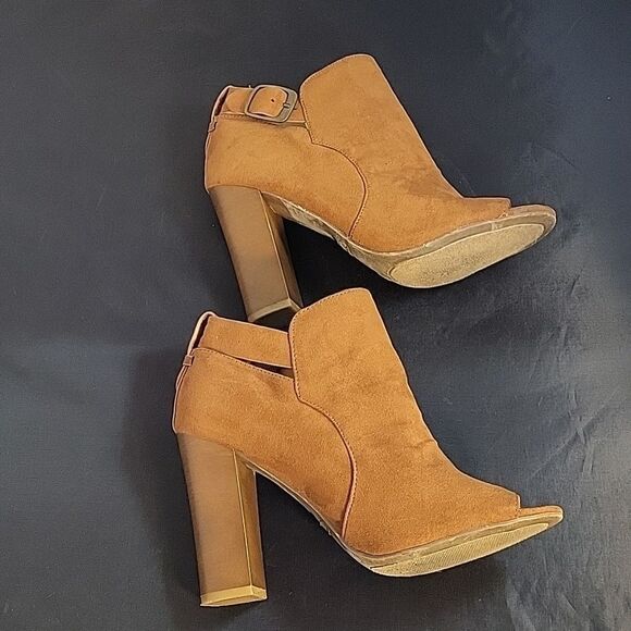 BAMBOO OPEN TOE ADJUSTABLE BUCKLE ANKLE BOOTIES - Picture 10 of 15